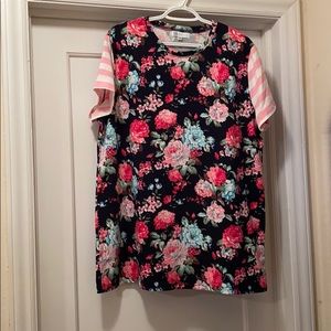 NWOT Floral Top